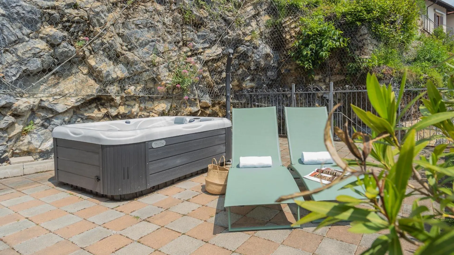 Colonno Blue Bliss Apartment By Rent All Como