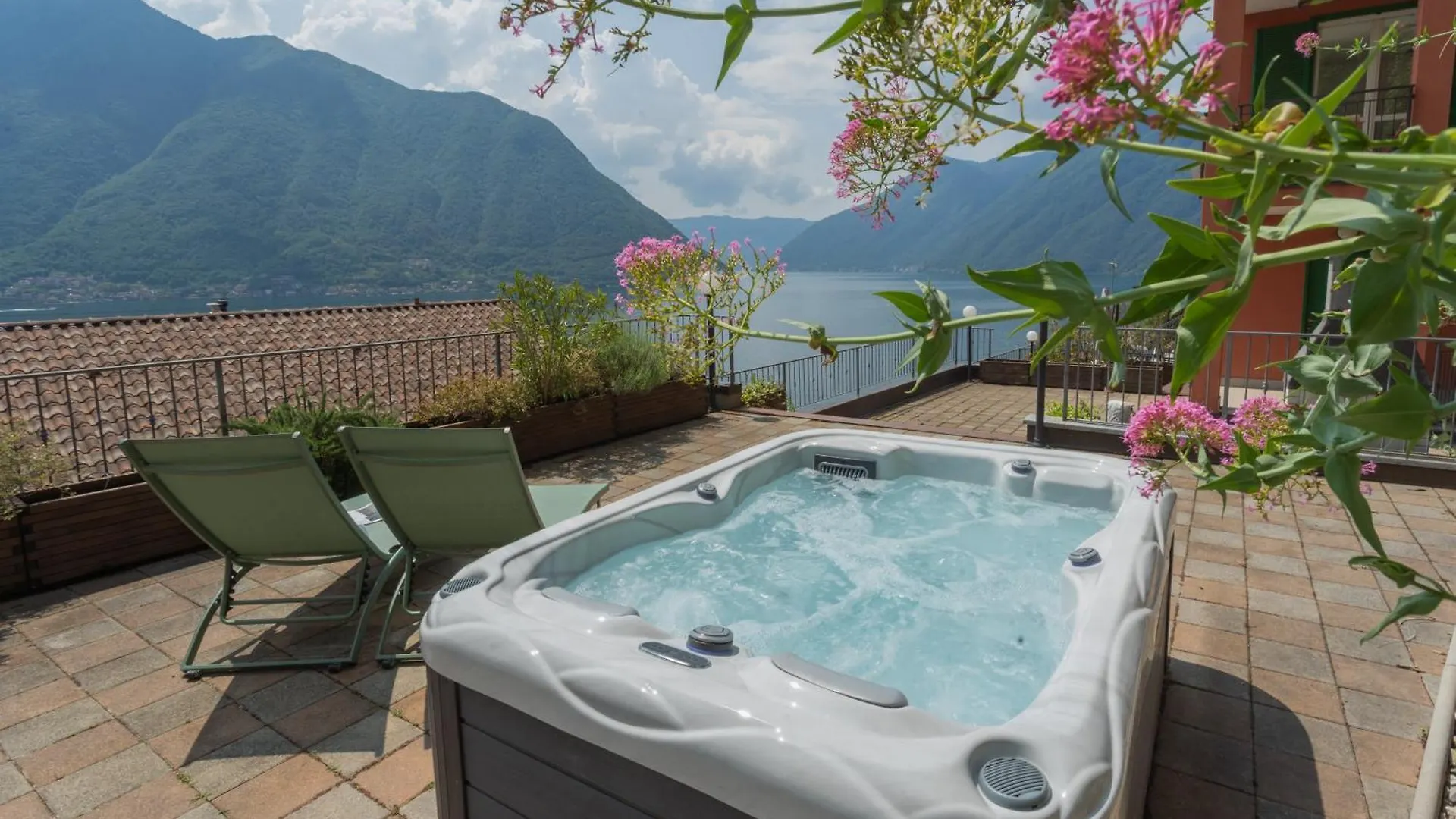 Colonno Blue Bliss Apartment By Rent All Como