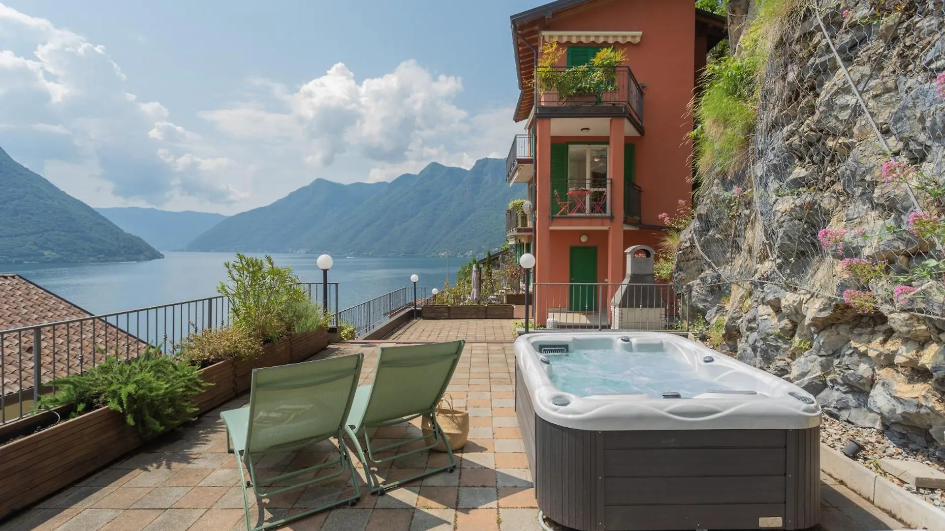 Colonno Blue Bliss Apartment By Rent All Como