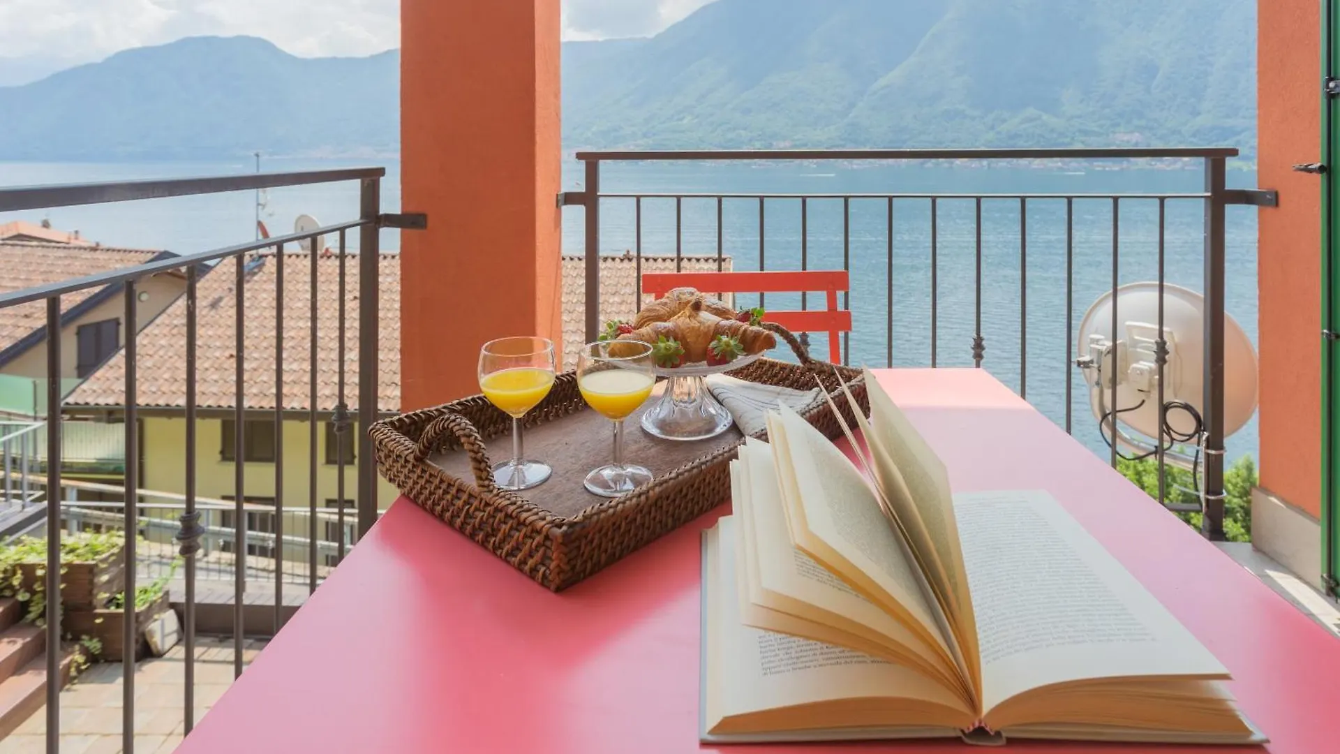 Colonno Blue Bliss Apartment By Rent All Como