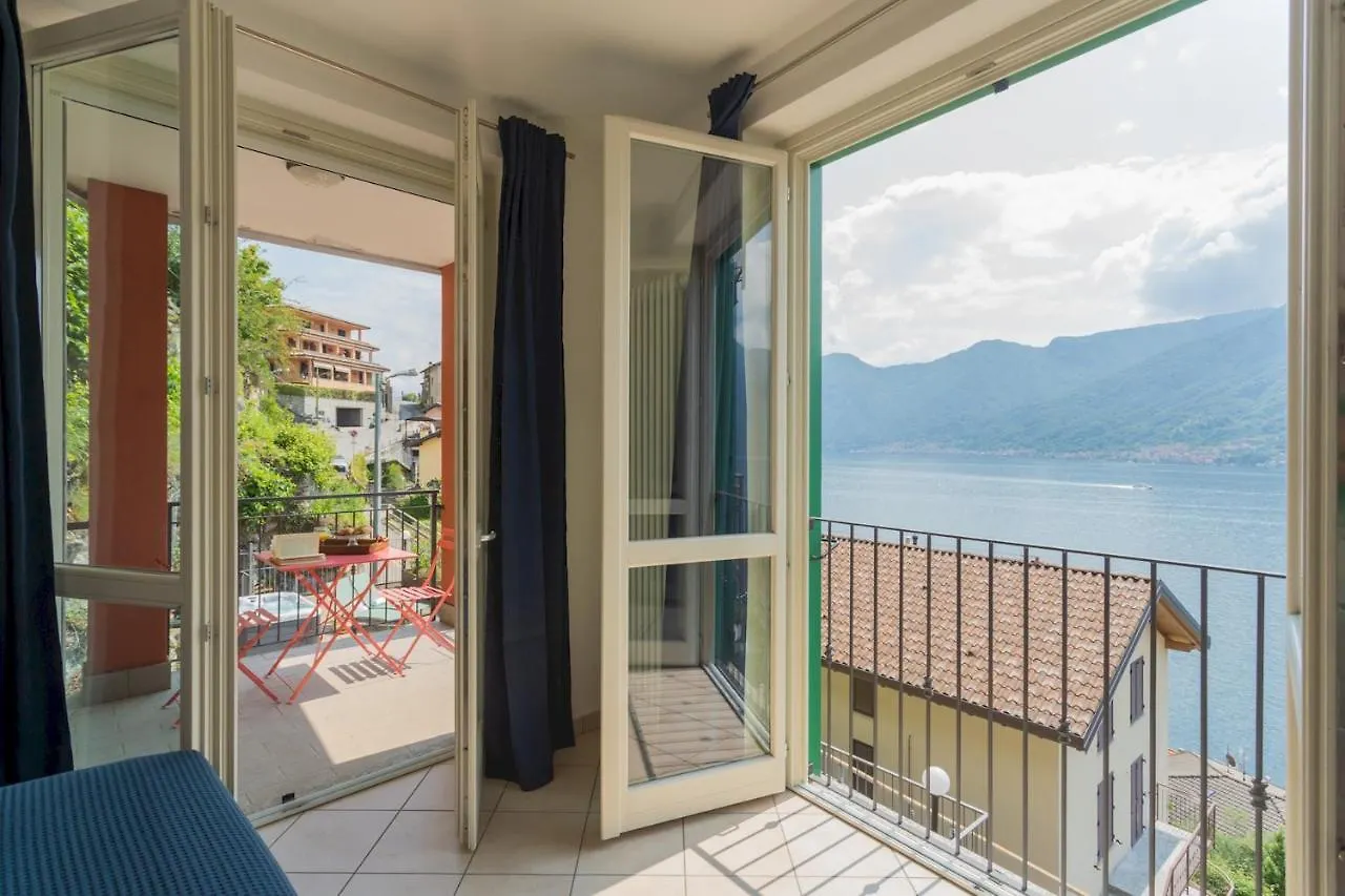 Blue Bliss Apartment By Rent All Como Colonno 0*,  İtalya
