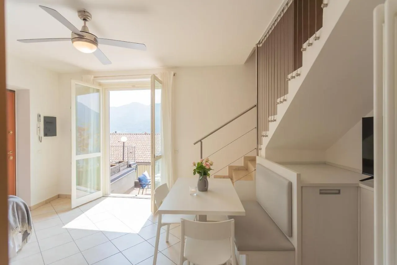 Blue Bliss Apartment By Rent All Como Colonno